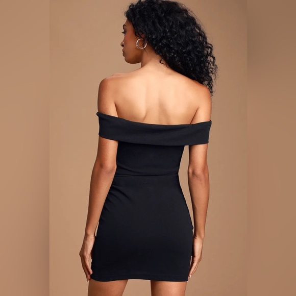Off the shoulders black dress - Picture 2 of 2